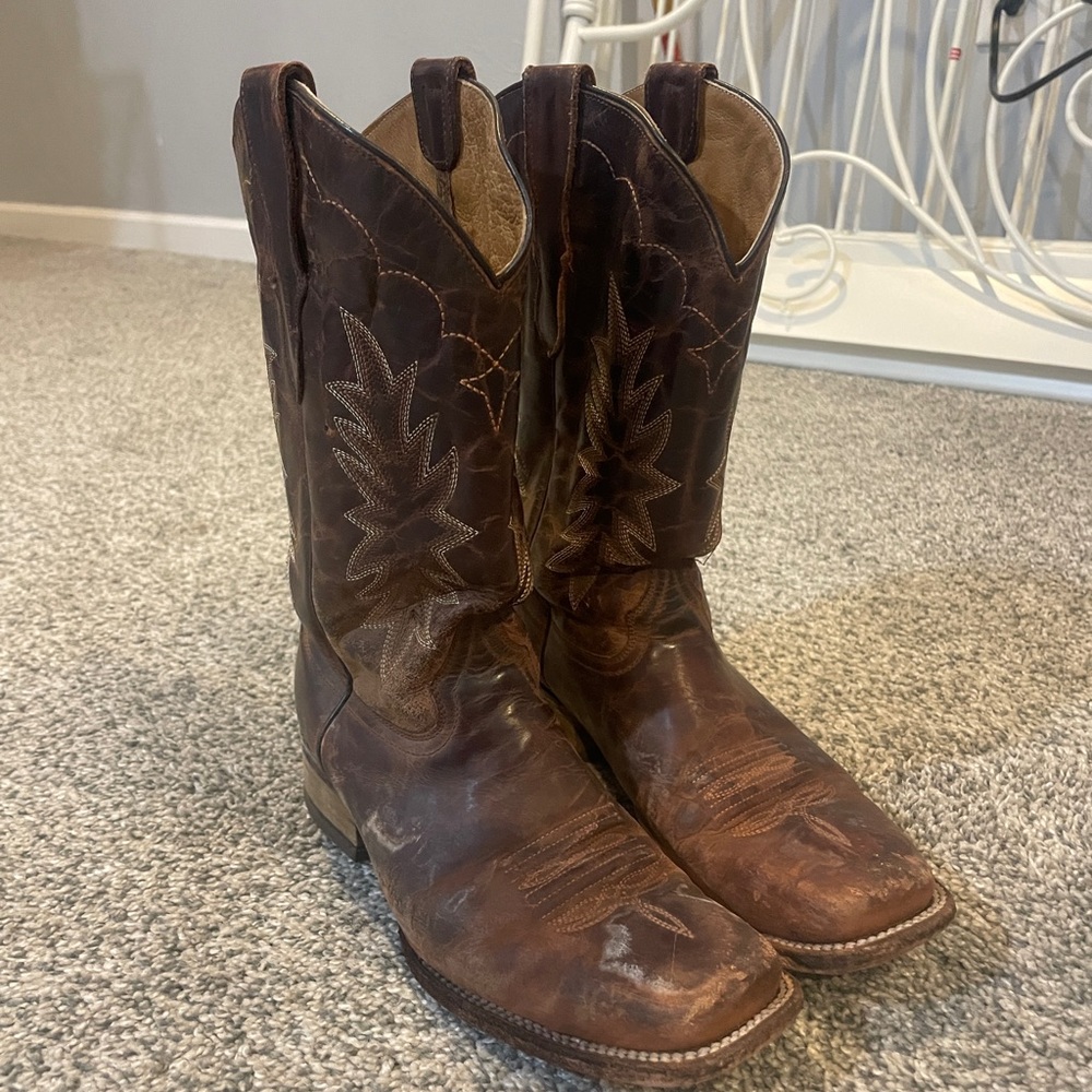 Corral cowboy boots